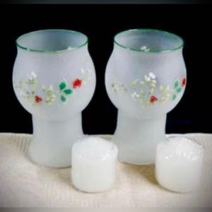 Pfaltzgraff Winterberry Frosted Floating Pillar
Candle Set of 2 NIB